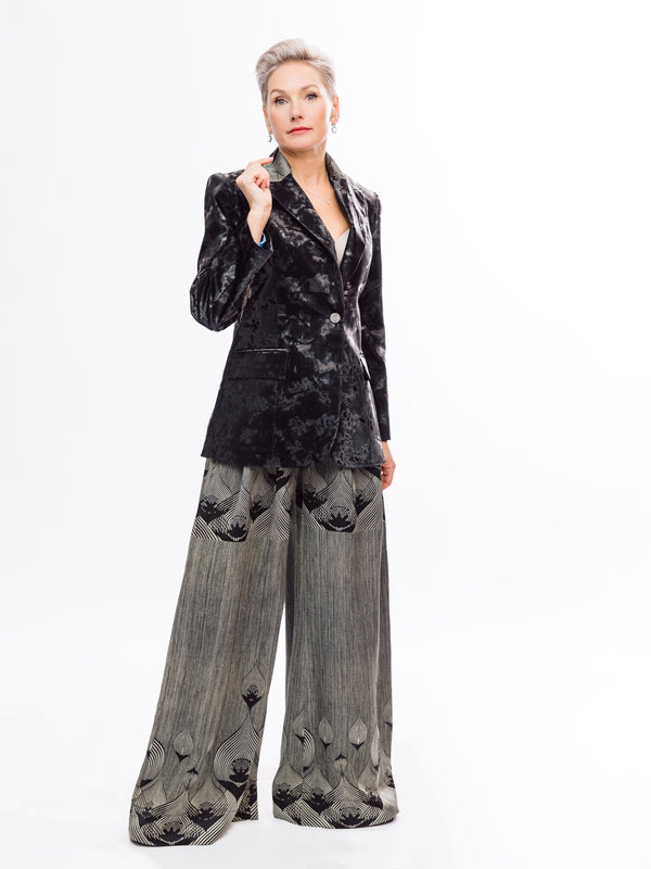 ELEGANT STYLISH SUIT